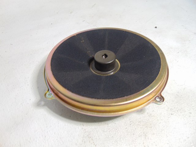 2003 Infiniti M45 Rear Subwoofer Speaker 28138 CD000