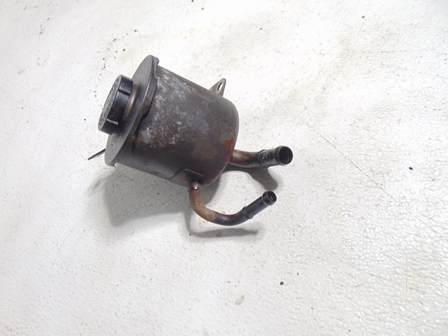 2003 Infiniti M45 LH Driver Power Steering Fluid Reservoir