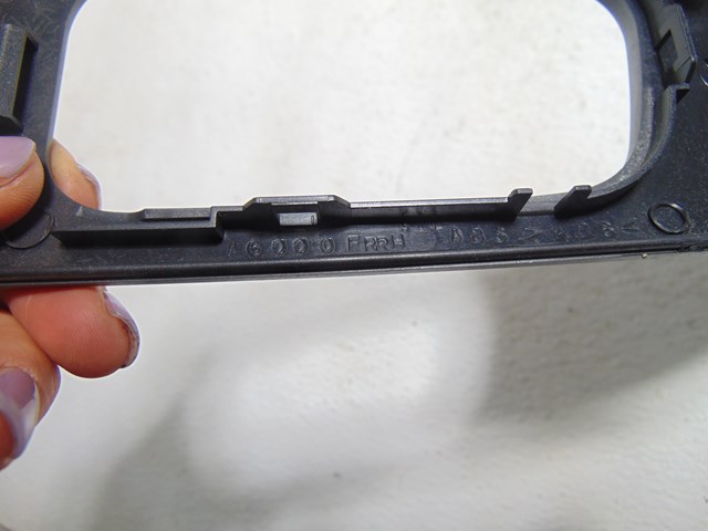 2003 Infiniti M45 Front RH Pass Door Handle Panel Trim