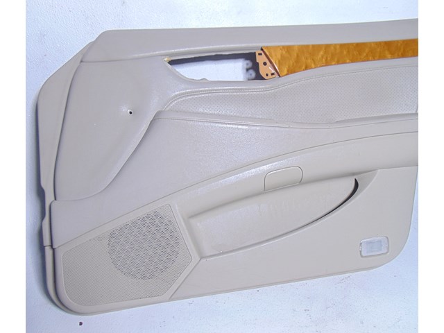 2003 Infiniti M45 Front RH Passenger Door Panel