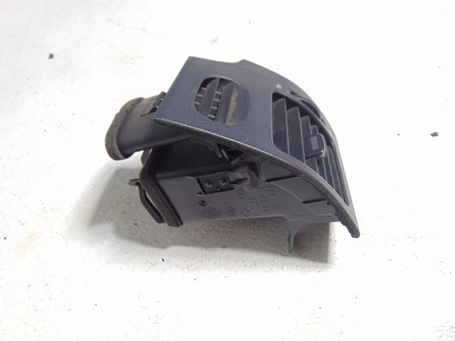 2003 Infiniti M45 RH Passenger Dash Vent 68760 CR000