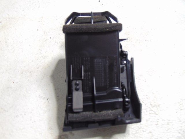 2003 Infiniti M45 LH Driver  Dash Vent 68761 CR900