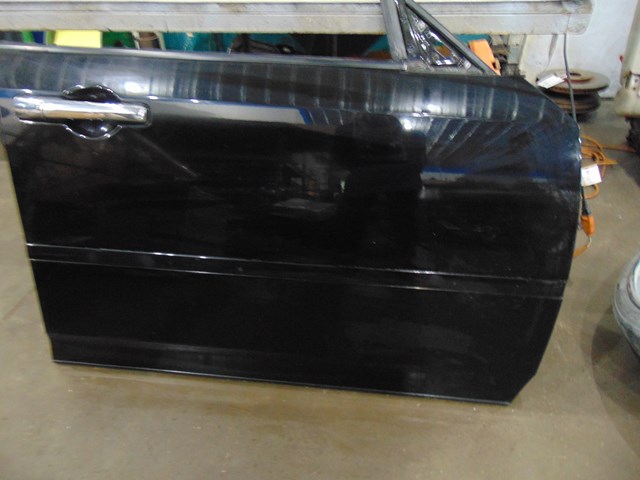 2003 Infiniti M45 Front RH Passenger Door