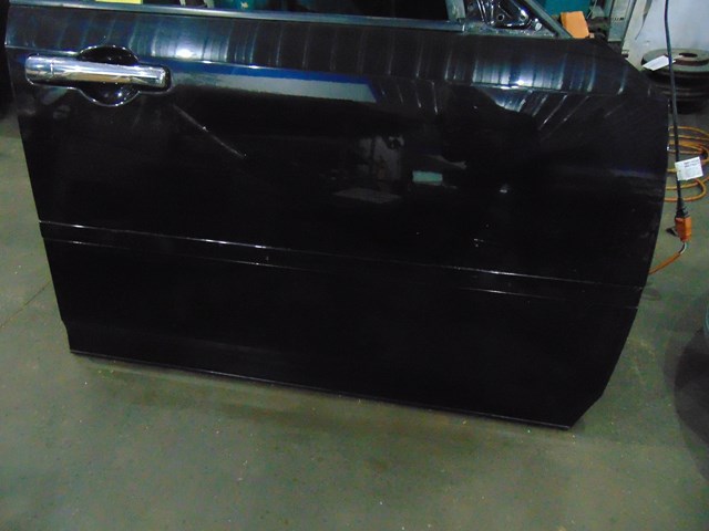 2003 Infiniti M45 Front RH Passenger Door