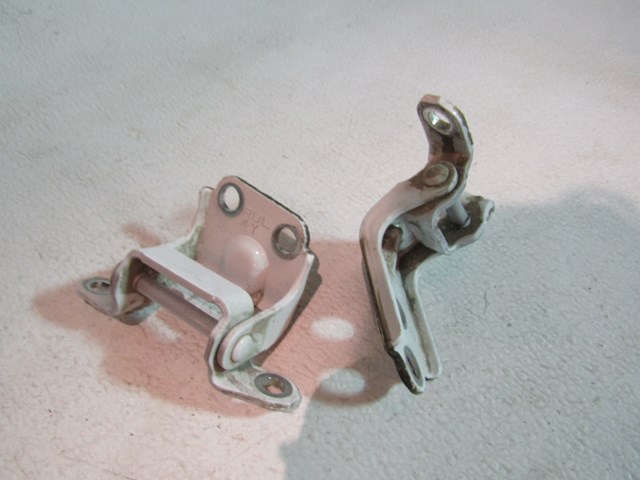 2005 Subaru Legacy GT Rear LH Drivers Door Hinge Set