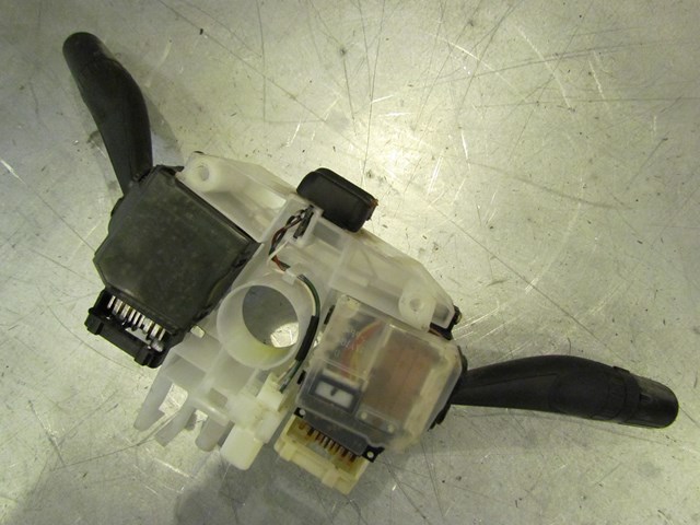 2005 Subaru Legacy GT Column Switch Assy