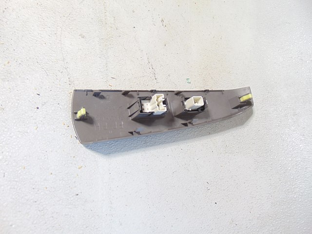 04 05 06 07 08 09 Toyota Prius Front RH Pass Door Switch 74231-47090