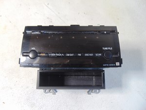 06 07 08 09  Toyota Prius Radio CD Receiver, Cubby & Brackets 86210-47210