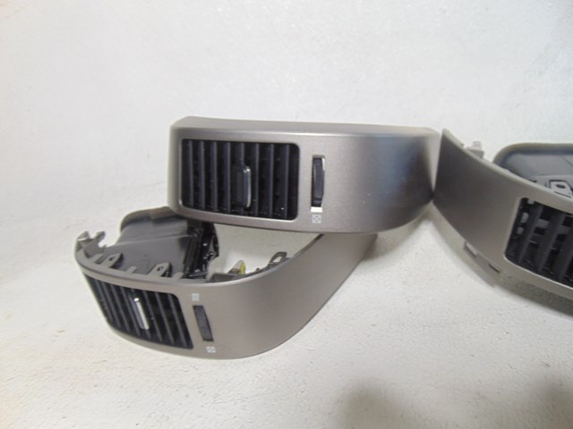 04 05 06 07 08 09 Toyota Prius Dash Vent Set of 4