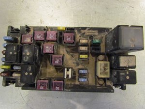 2005 Subaru Legacy GT Fuse Box 82241AG00A