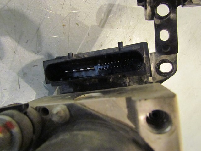 2005 Subaru Legacy GT ABS Module 27534AG00A