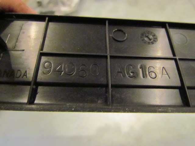 2005 Subaru Legacy GT Front LH Drivers Door Sill Kick Plate 94060 AG16A