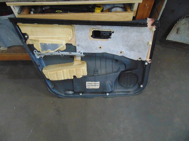 2007 Toyota Prius Front RH Passenger Door Panel