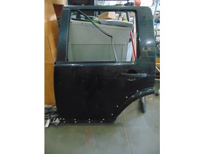 2005 Land Rover LR3 Rear LH Driver Door Shell-Details for shipping