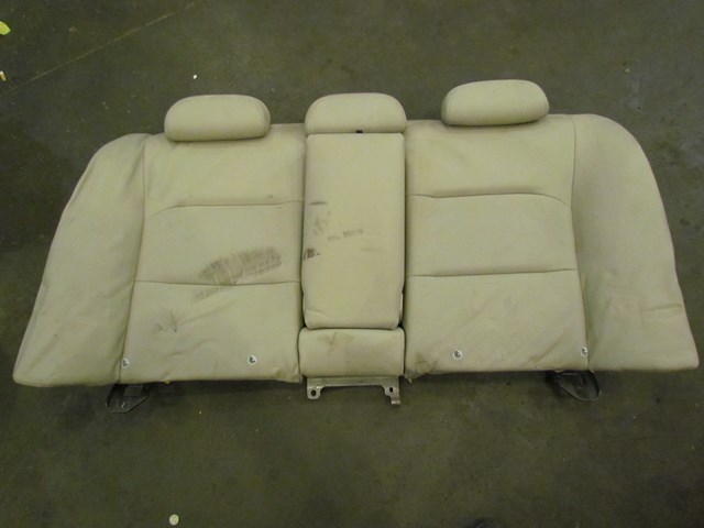 2005 Subaru Legacy GT Rear Seat Back With Arm Rest Minor Damage See Photos