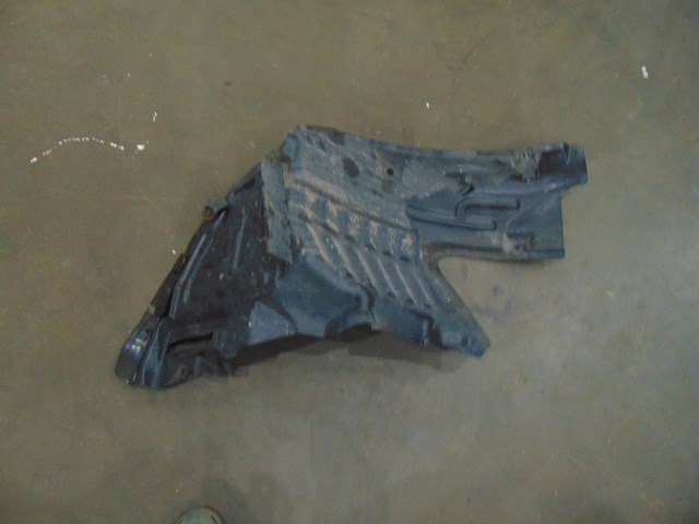 2003 Infiniti M45 Front LH Driver Front Fender Liner Portion 63845AG900