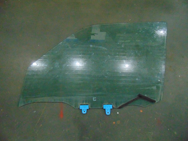 2014 Nissan Juke Front LH Driver Door Glass