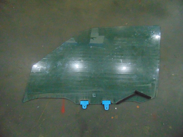 2014 Nissan Juke Front LH Driver Door Glass