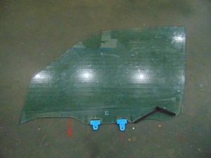 2014 Nissan Juke Front LH Driver Door Glass