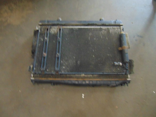 2003 2004 Infiniti M45 AC Condenser & Radiator-See description
