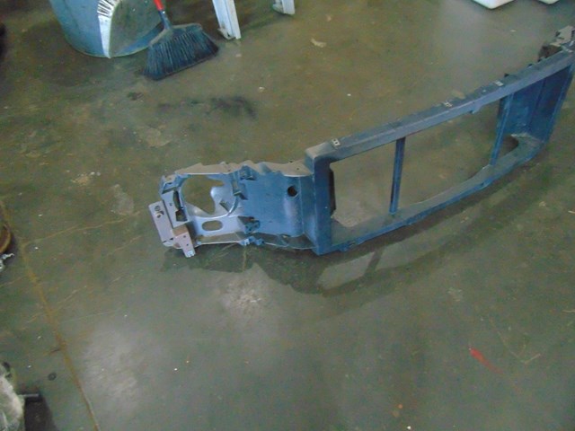 2000 Ford Excursion Radiator Core Support