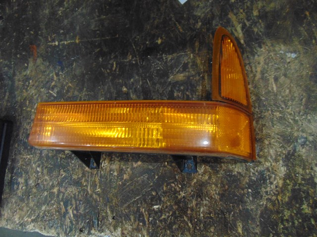 2000 Ford Excursion LH Driver Turn Signal Headlight.