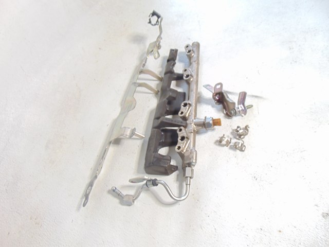 2014 Nissan Juke Fuel Rail