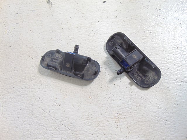 2010 Audi S4 Windshield Washer Nozzle Sprayers RH LH OEM 8T0955987 8T0955988