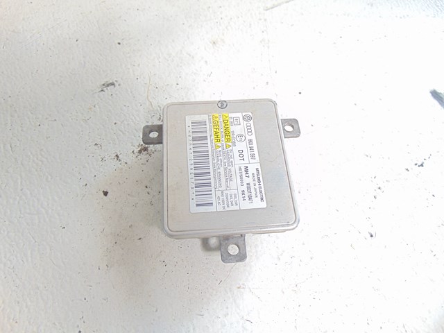 2010 Audi S4  HID Control Headlight Ballast 8K0 941 597