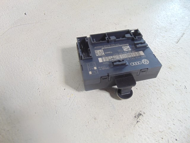 2010 Audi S4 Front RH Pass Door Control Module 8K0 959 792 H