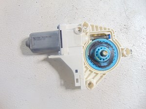 2010 Audi S4 Front RH Passenger Window Motor 8K0959802A