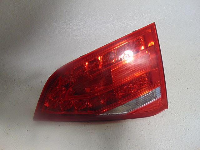 2010 Audi S4 RH Passenger Trunk Mounted Tail Light