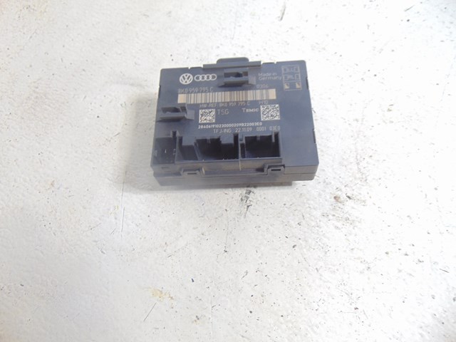 2010 Audi S4 Rear RH Seat Control Module 8K0959795C