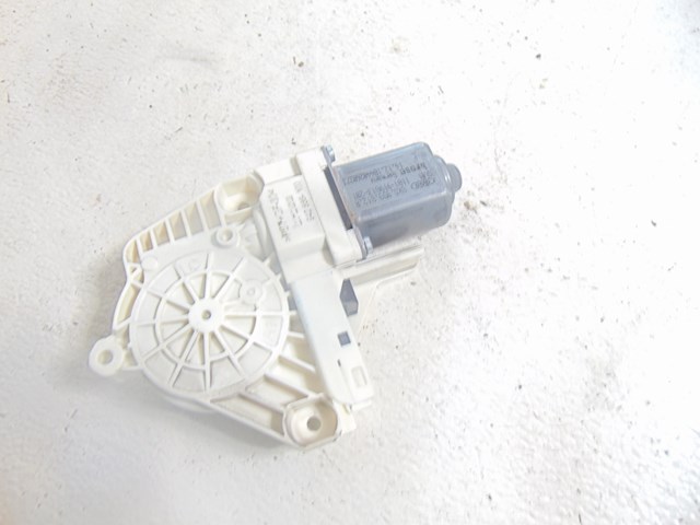 2010 Audi S4 Rear RH Pass Power Window Motor 8K0 959 812 A