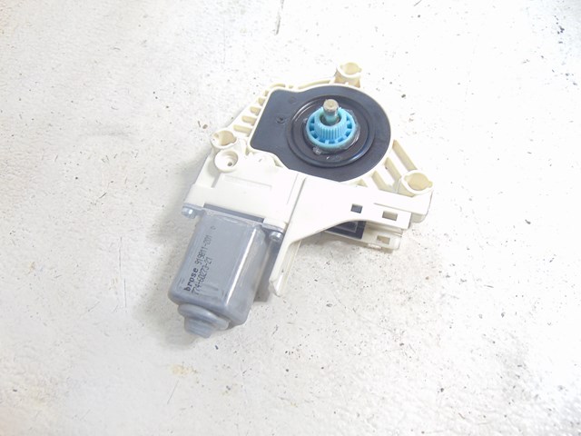 2010 Audi S4 Rear RH Pass Power Window Motor 8K0 959 812 A