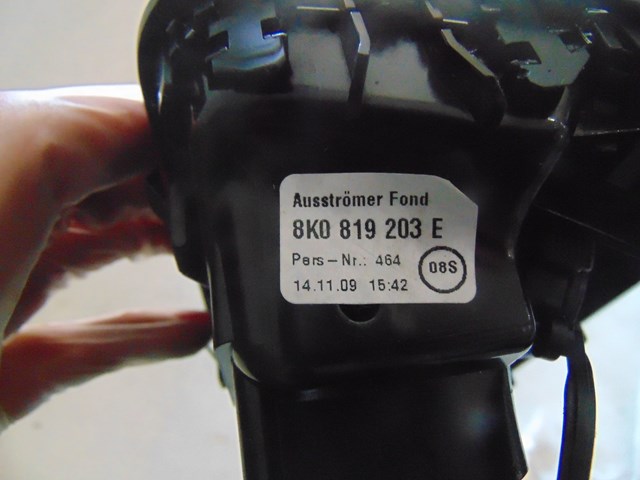 2010 Audi S4 Center Console Rear Vent 8K0 819 203E