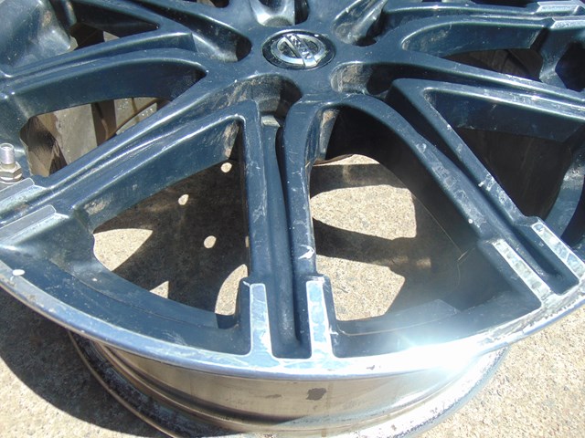 2014 Nissan Juke Nismo RS Wheel- Minor rash- 18