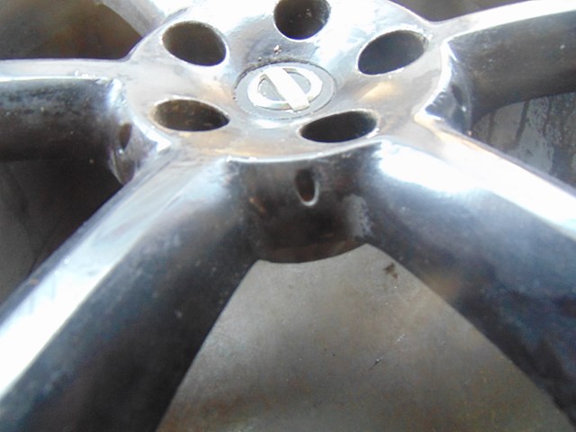 2003 Nissan 350z 18x 8 Rear 6 Spoke Wheel-Painted See Photos