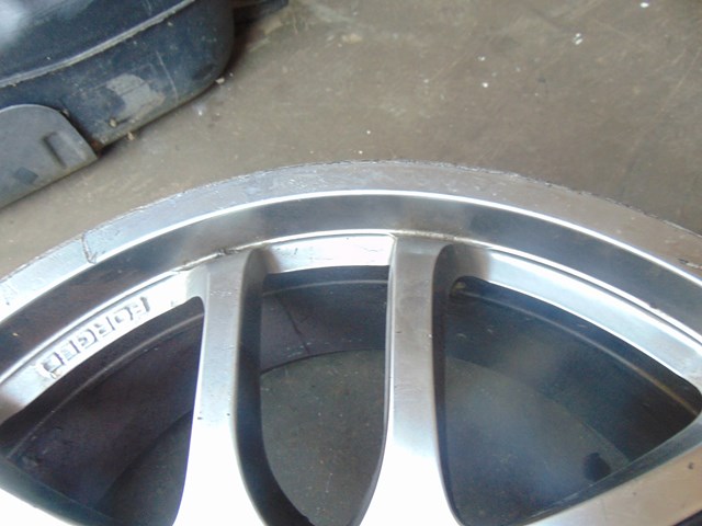 2005 Infiniti G35 Coupe Front 19 x 8 Wheel Rays