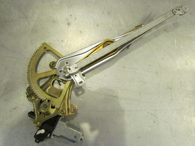 2005 Subaru Legacy GT Front RH Passenger Window Motor Assy