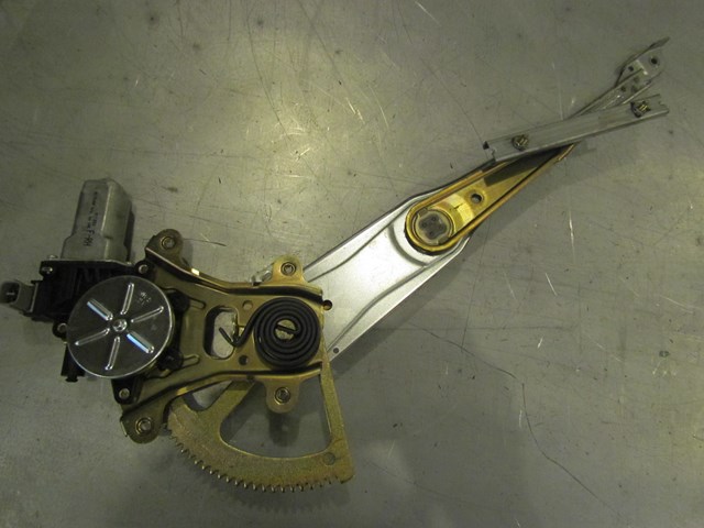 2005 Subaru Legacy GT Front RH Passenger Window Motor Assy