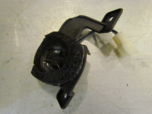 2005 Subaru Legacy GT Front RH Passenger Tweeter