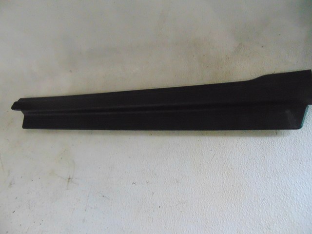 2001 Acura CL Type S RH Passenger Door Sill Kick Plate 84201-S3M-A0000