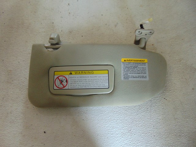 2003 Infiniti M45 RH Passenger Sun Visor