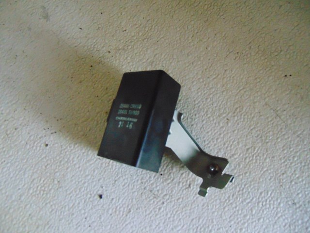 2003 Infiniti M45 Trunk Control Module 28488 CR910