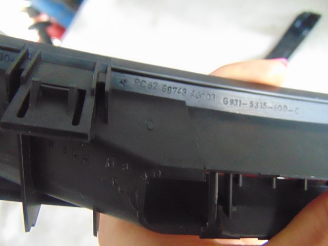 2003 Infiniti M45 Dash Defrost Vents LH & RH 68742 AG003 & 68743 AG003