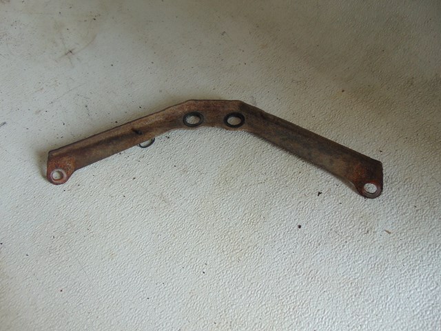 2003 Infiniti M45 Catalytic Converter Brace Bracket