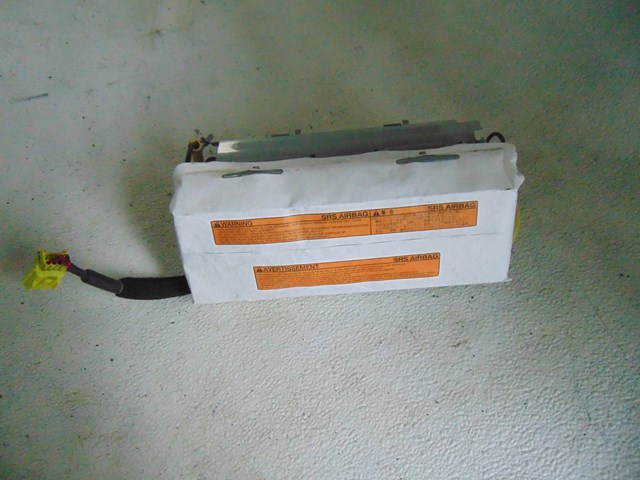 2003 Infiniti M45 RH Passenger Dash Bag