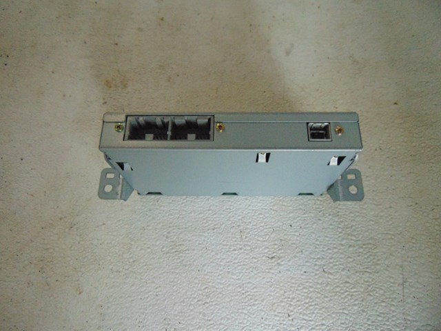 2003 Infiniti M45 Info Display AV Control Module 28330 CR900