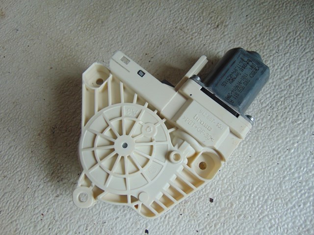 2010 Audi S4 Rear LH Driver Power Window Motor 8K0 959 811 A